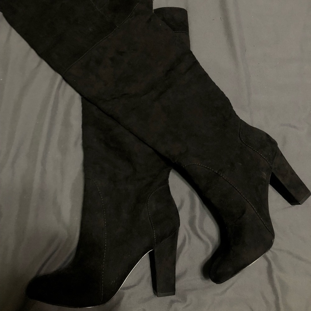 Knee high heeled boots with buckles around knee, size 8.5